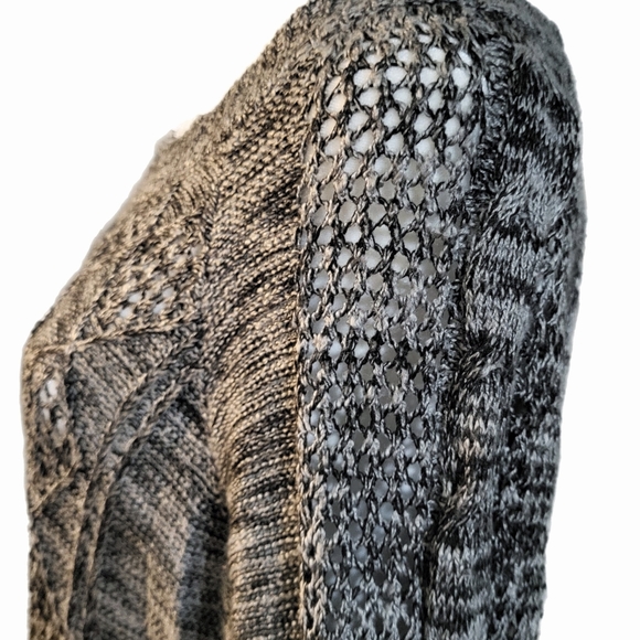 Maurices heathered gray soft knit sweater with crotched lace hem, like new cond. - Picture 4 of 11